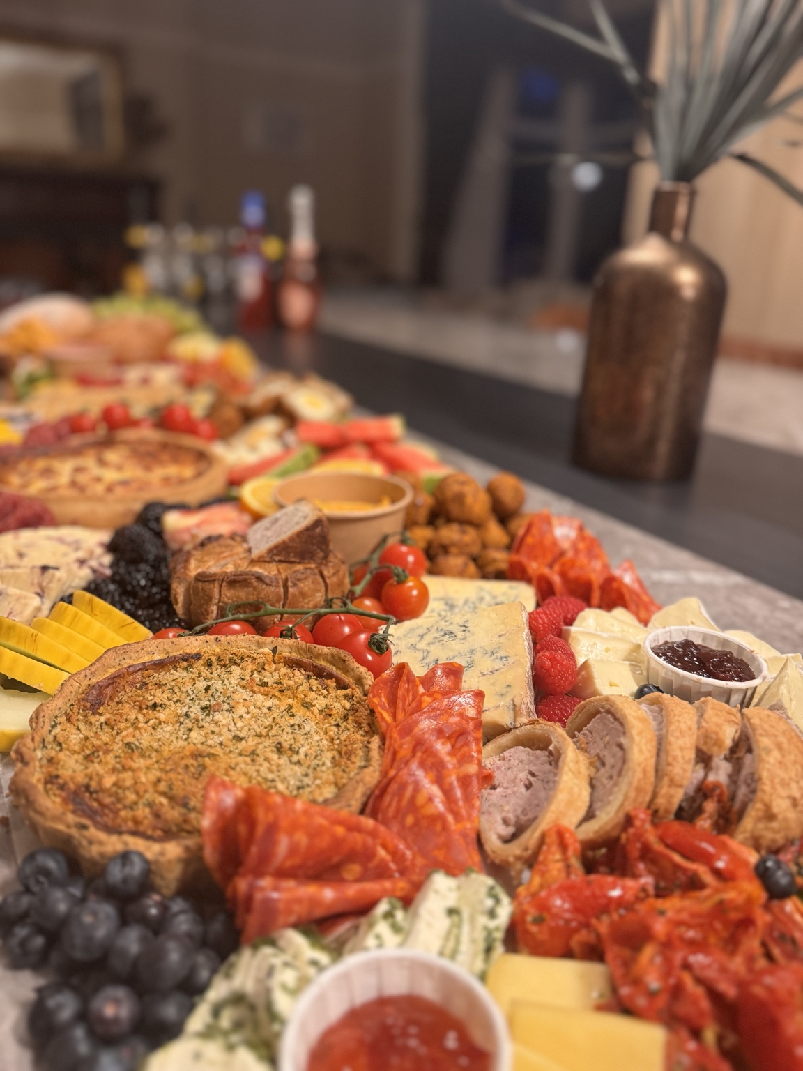 Cocktails and grazing table event image